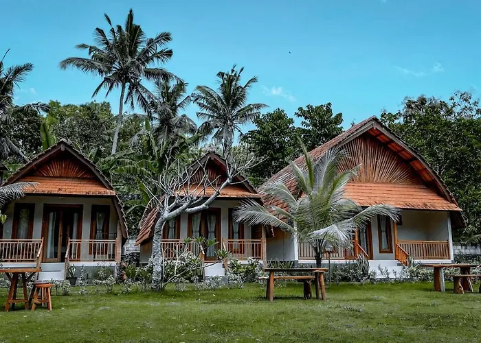 Mertha Sari & Tent Space Klungkung